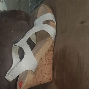 Women's wedge shoes